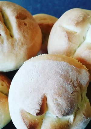 Une photo de Petits pains moelleux à la semoule fine