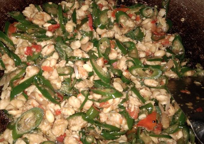 Cara Buat Sambel cabe hijau tempe uenakk Bunda Pasti Bisa