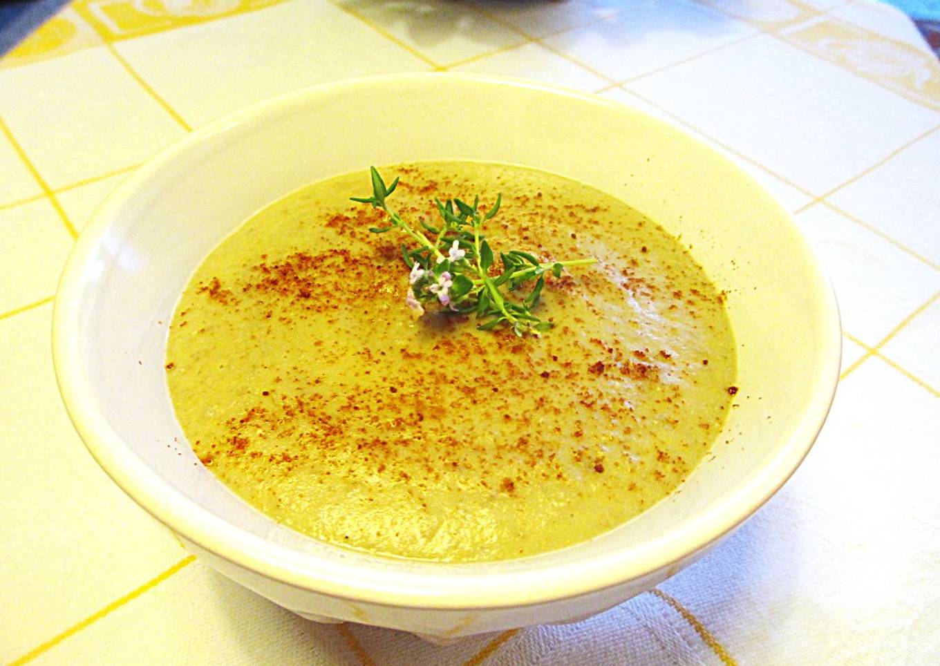 Crema de lentejas con beicon ahumado