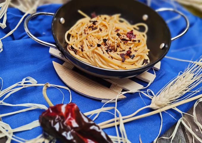 Spaghetti cacio pepe e peperone crusco