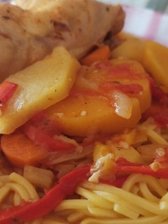 Una foto de 🍗Pollo a la cacerola🍗