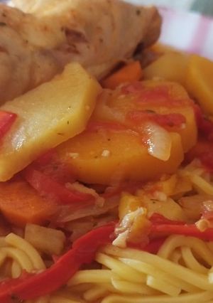 Una foto de 🍗Pollo a la cacerola🍗
