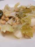 76. Puchero vegano de garbanzos con col rizada