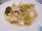Una foto de puchero de col