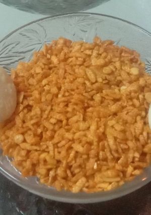 A picture of Poha chivda.