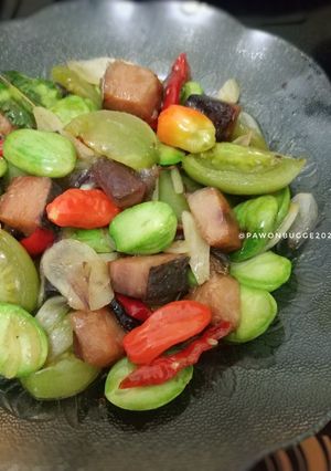 Foto resep Oseng Ikan Asin Pete