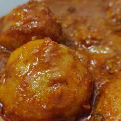 A picture of Kashmiri dum aloo- A delicacy from further north.