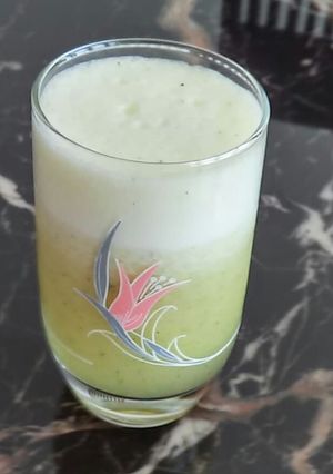 પાઈનેપલ કોકોનટ જ્યુસ (Pineapple coconut juice recipe in Gujarati) રેસીપી મુખ્ય ફોટો