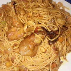 A picture of Title- spaghetti veggies and chicken.