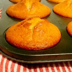 A picture of Yoghurt Cupcakes.