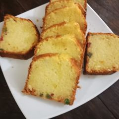 A picture of Fruit cake.