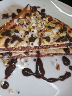 A picture of Oats Nuts and Chocolate Sandwich.