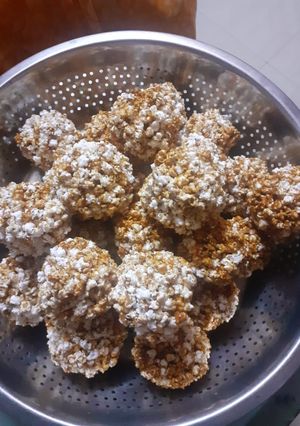 A picture of Jowar laddoo.