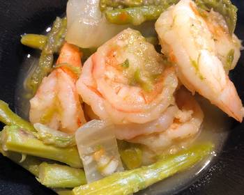 Popular Cuisine Drunken  Spicy  Shrimp  with Asparagus Yummy