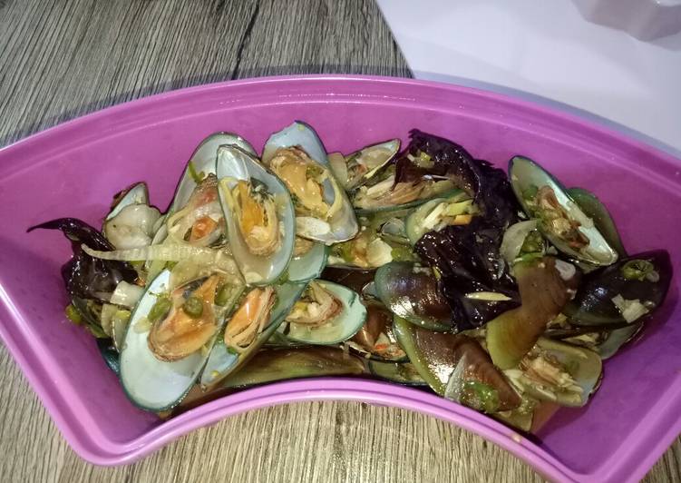 Kerang hijau saus tiram