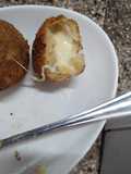 Bolitas de plátano relleno con queso