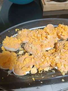 Una foto de Huevos rellenos con paté