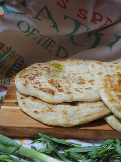 عکسی از دستور نان آلو پاراتا یک نان هندی