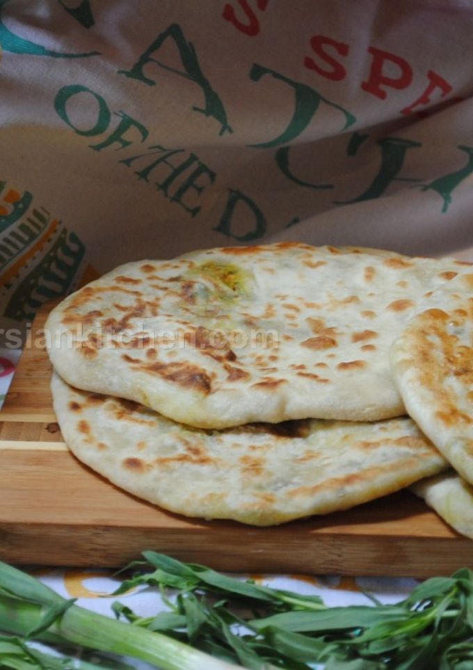 عکسی از دستور نان آلو پاراتا یک نان هندی