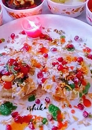 राज कचौड़ी (raj kachodi recipe in Hindi) रेसिपी मुख्य फोटो