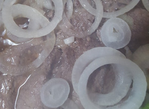 Una foto de Bistec de  res-en cocción-15 minutos