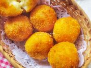 Gambar bola bola kentang mozarella