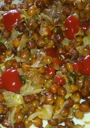A picture of Spicy bhunja ankurit Chana.