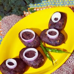 A picture of Sajana Mandia Pop(drum stick saag).