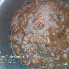 A picture of Onion curry.