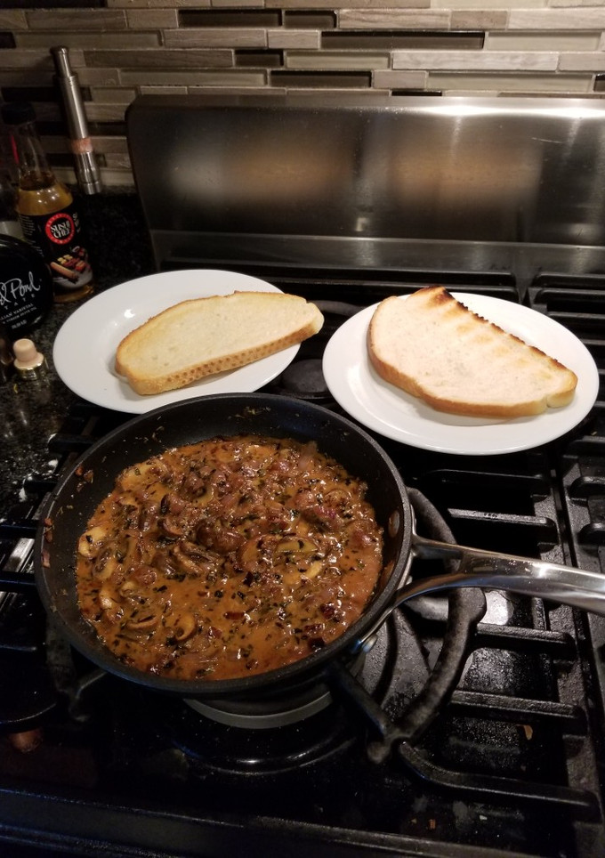 A picture of Mushroom Toast.