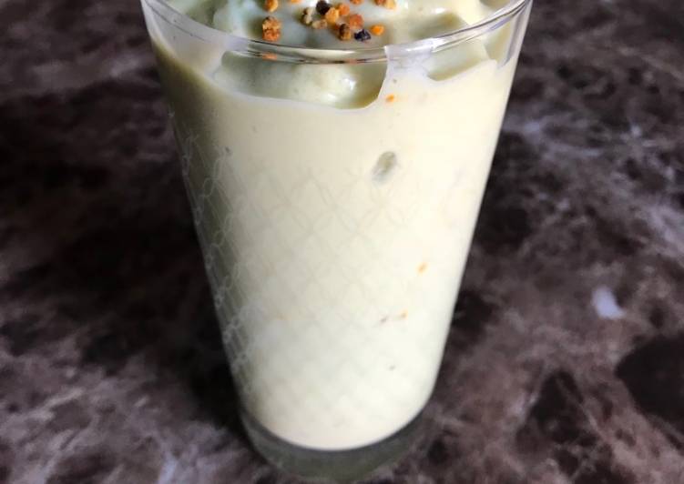 Cara Gampang Membuat Avocado banana smoothie yang Bisa Manjain Lidah
