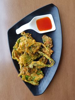 पालक कुरकुरे (Palak kurkure recipe in Hindi) रेसिपी मुख्य फोटो
