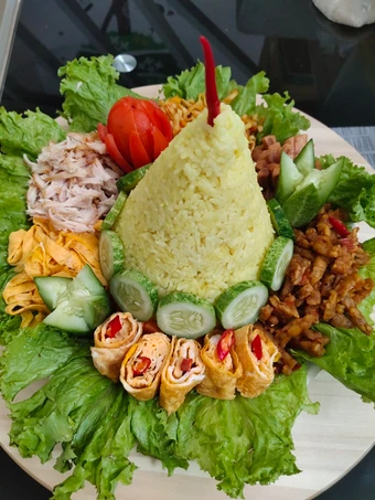 Cara Mudah Menyiapkan Resep  Tumpeng Nasi Kuning praktis yang Lezat, Bisa Manjain Lidah