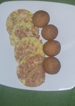 Una foto de Desayuno camandulero