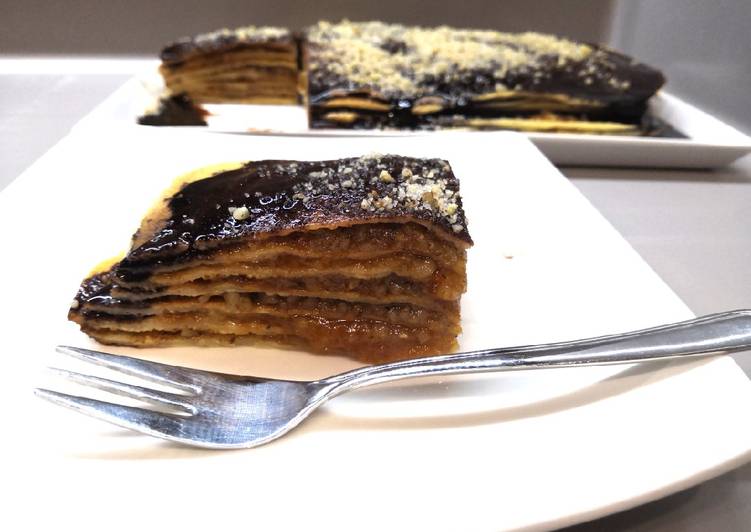 Gluténmentes palacsintatorta, zserbó töltelékkel