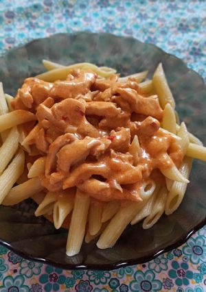 Tejfölös csirkepaprikás recept fotója