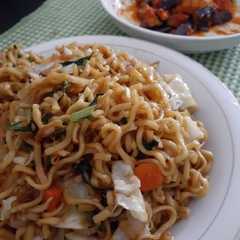 รูปของ Mie goreng sayur