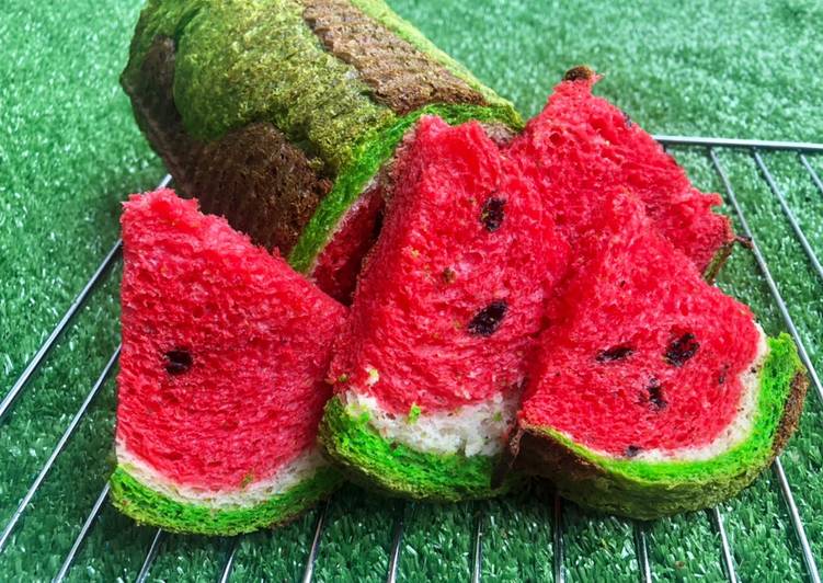 Roti tawar semangka