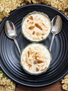 मीठी सेवई (Meethi sevai recipe in hindi) रेसिपी मुख्य फोटो