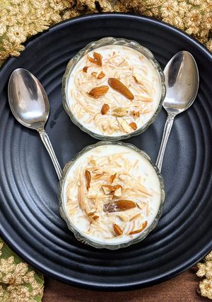 मीठी सेवई (Meethi sevai recipe in hindi) रेसिपी मुख्य फोटो
