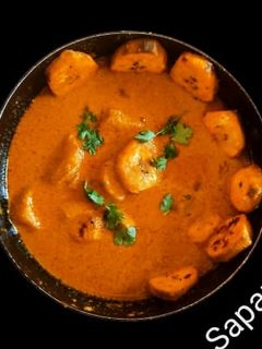 कच्च्या केळीची भाजी (kachya kelichi bhaji recipe in marathi) रेसिपी चे मुख्य फोटो 