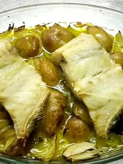Foto de Bacalhau assado com batata a murro