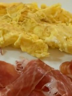 Una foto de Tortilla con jamón