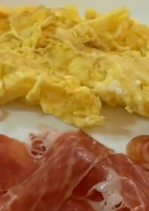 Una foto de Tortilla con jamón