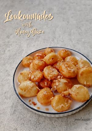 Foto resep Loukoumades with Honey Glaze