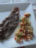 Carne asada con polvo de charal y mezcal con chile en polvo y guacamole con xoconostle