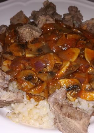 Foto principal de Arroz integral, con carne y pisto de champiñones