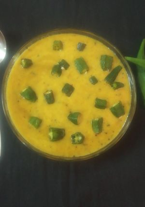 ભીંડા ની કઢી (Bhinda Kadhi Recipe In Gujarati) રેસીપી મુખ્ય ફોટો