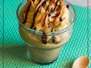 Una foto de helado platano thermomix