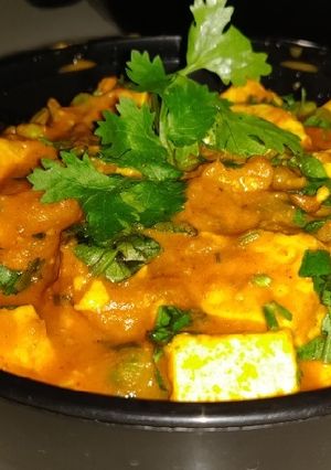 A picture of Paneer Masala.